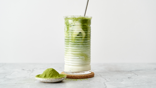 Matcha latte au lait d'avoine