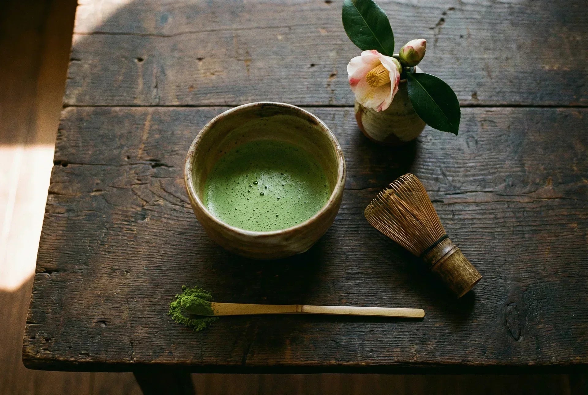 Cérémonie du thé matcha : guide immersif du rituel japonais