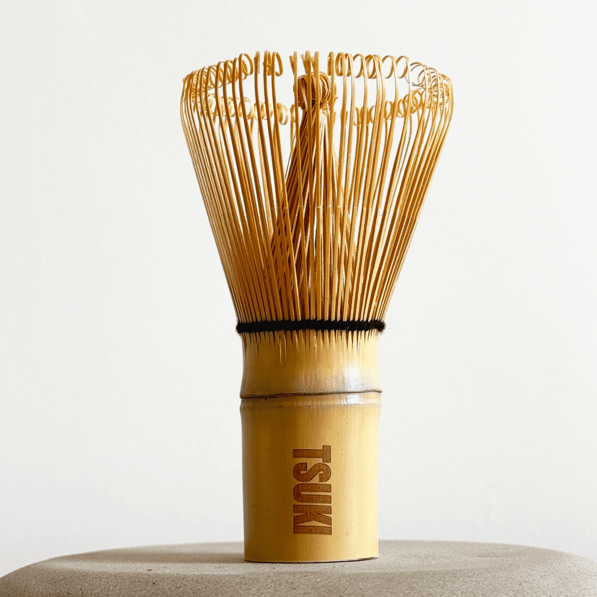 Le fouet en bambou - Tsuki Matcha